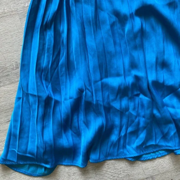 A+Anthro Pleated Slit Midi Skirt - Picture 4 of 9